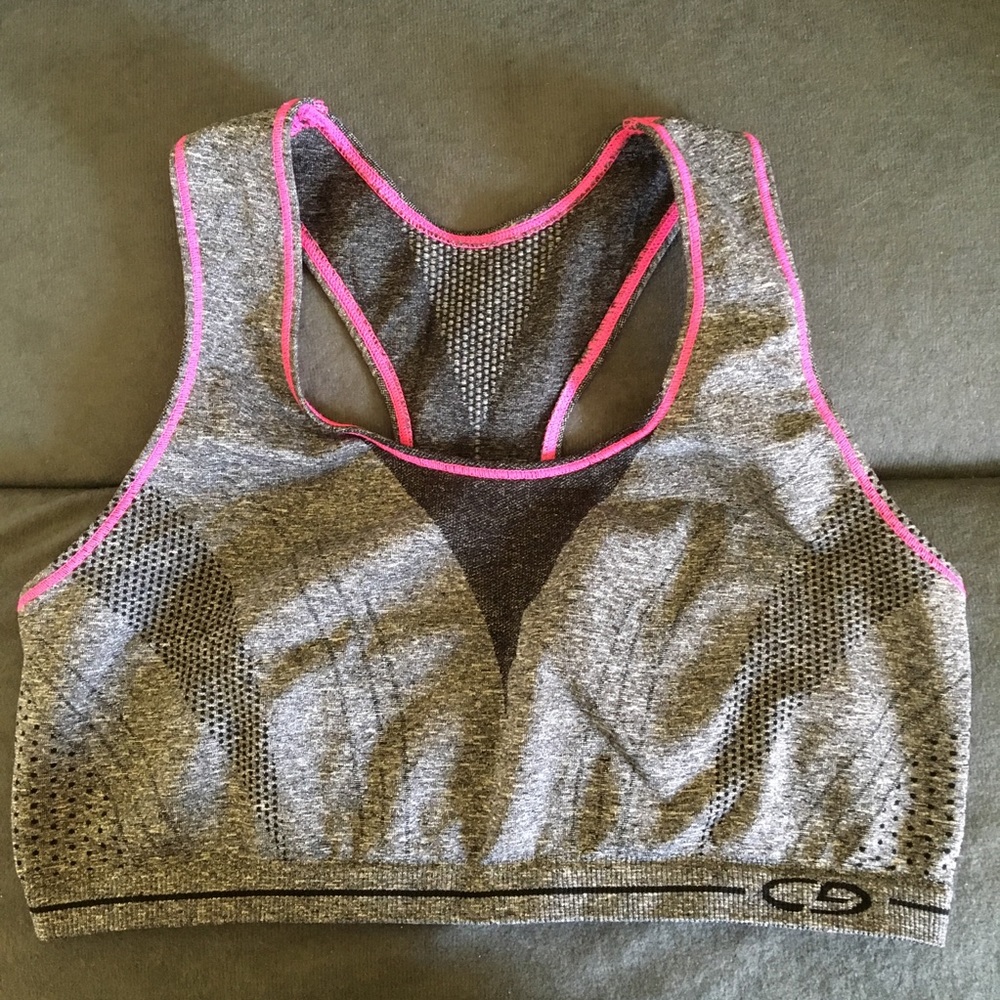 Sports bra